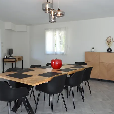 Вилла La Tourelle Du Lot *